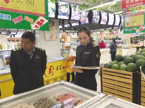 我区开展食品安全隐患排查工作，严厉打击销售“三无”及傍名牌农副产品的违法行为